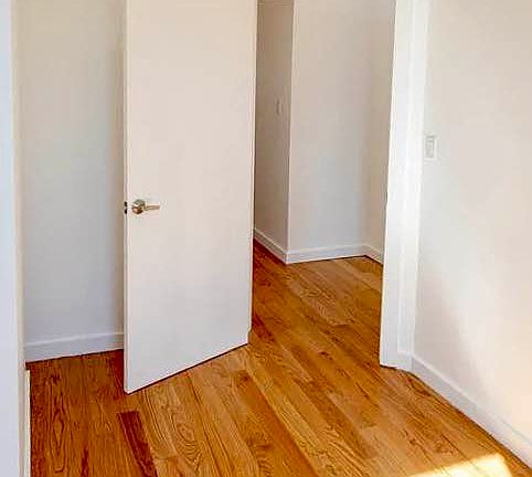 4th image of 285 Troutman St APT 3R