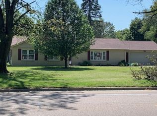 27711 E South St, Sturgis, MI 49091