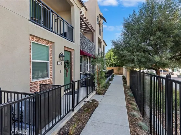 129 Dove Lndg, Covina, CA 91722