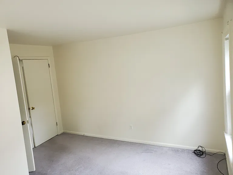 2 Allen St #2 — Photo 23