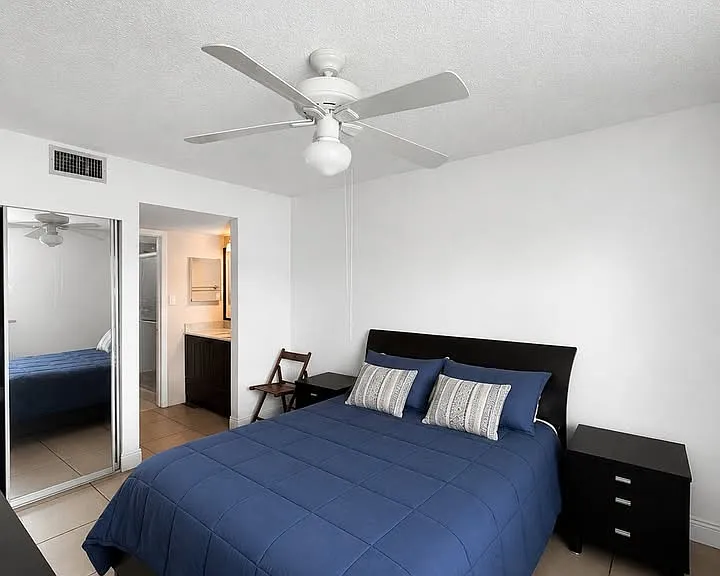 721 SW 113th Ave #721 — Photo 2