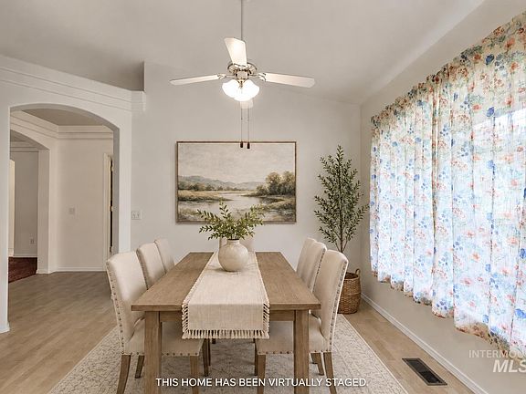 3rd image of 2448 Cedarchip Rd