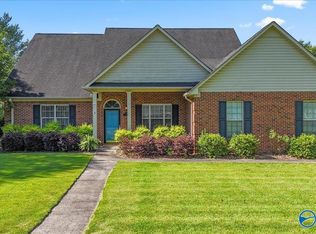 613 Dexter Ave, Albertville, AL 35950