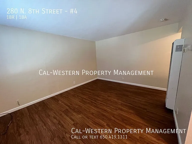 280 N 8th St #4 — Photo 4
