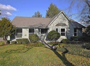 1300 Beacon Hill Ln, Knoxville, TN 37919