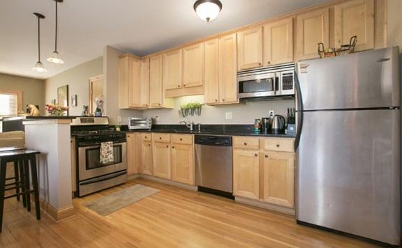 2nd image of 2701 Harriet Ave APT 103