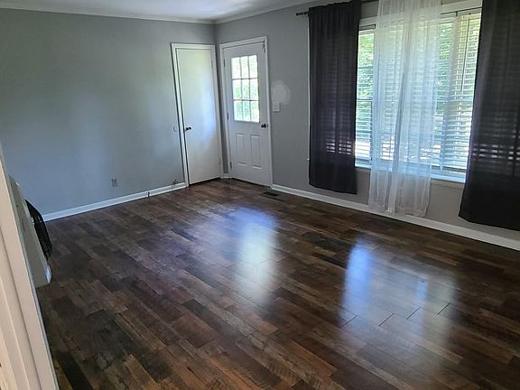 4th image of 206 Parkview Dr