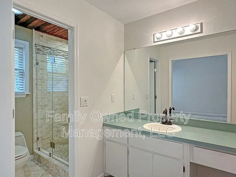 105 Pryors Ln — Photo 27
