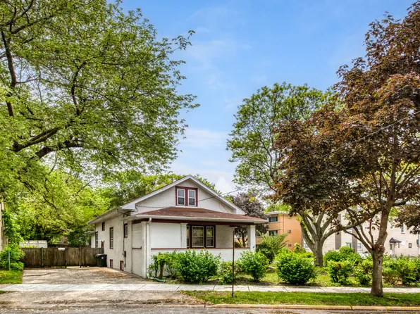 7530 Brown Ave, Forest Park, IL 60130