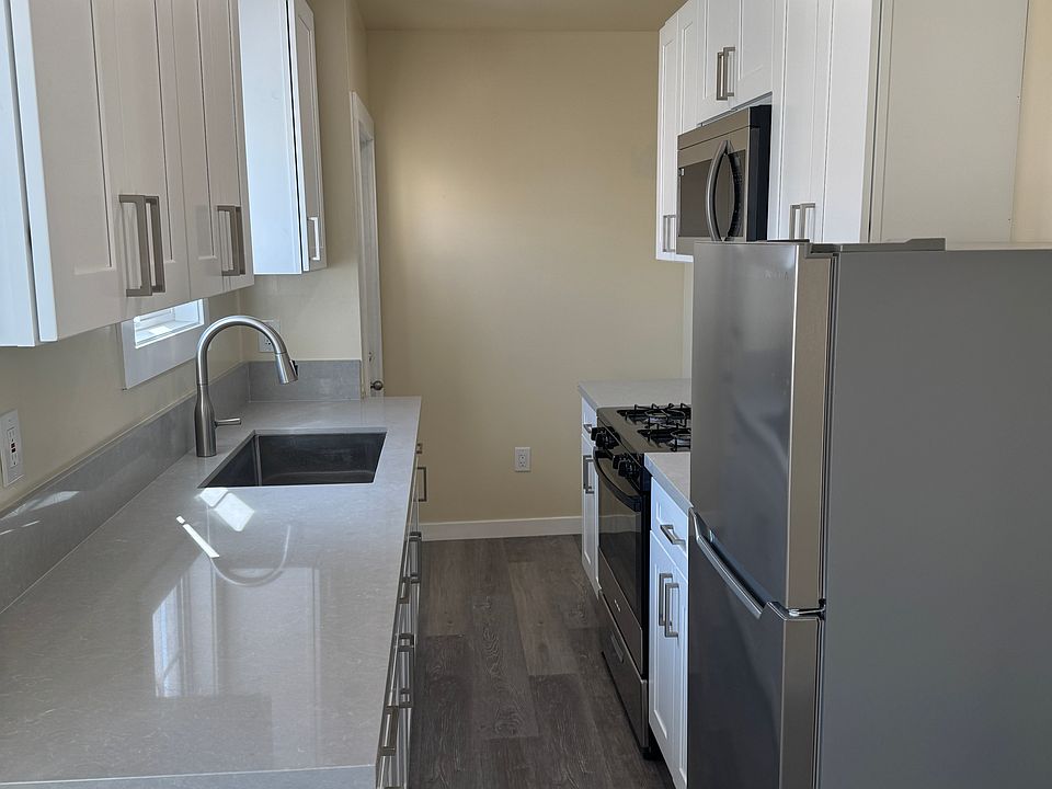 1st image of 738 S La Verne Ave