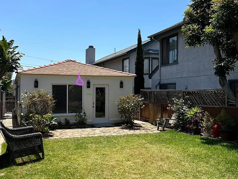 1623 Diamond St — Photo 5