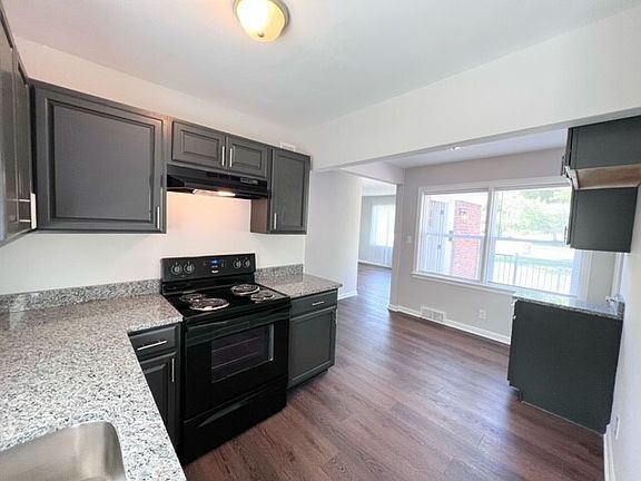 5th image of 2113 W Kessler Boulevard North Dr