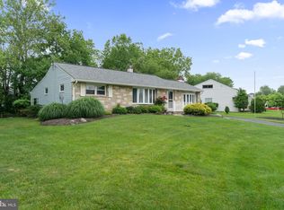 18 Linda Ln, Hatboro, PA 19040