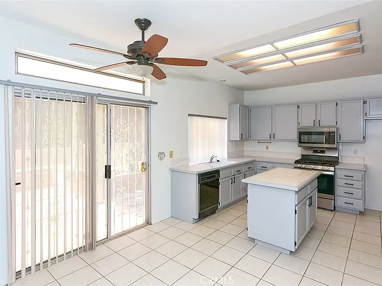 12529 Caballero Ct — Photo 10