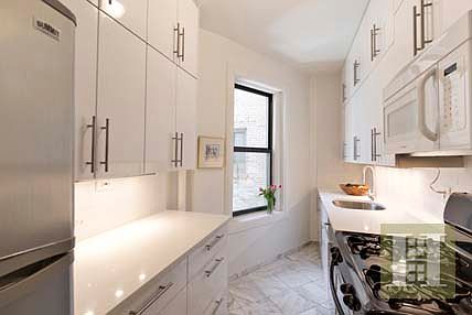 3rd image of 99 E 4th St APT 3L