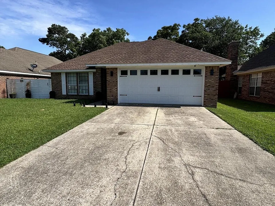 2617 Palmer Dr