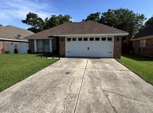 2617 Palmer Dr, Gulfport, MS 39507