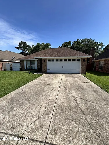 2617 Palmer Dr Photo 1