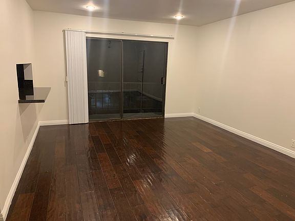 2nd image of 1105 S Barrington Ave #6-A