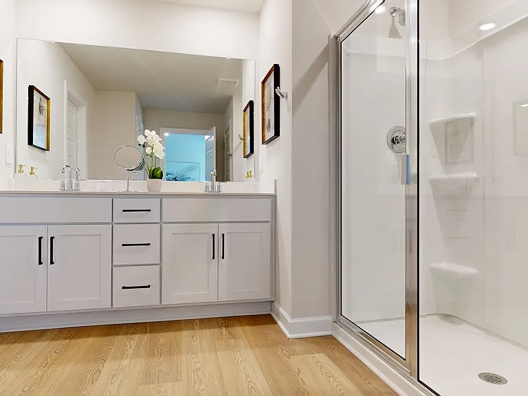 300 Gerard Cir — Photo 5