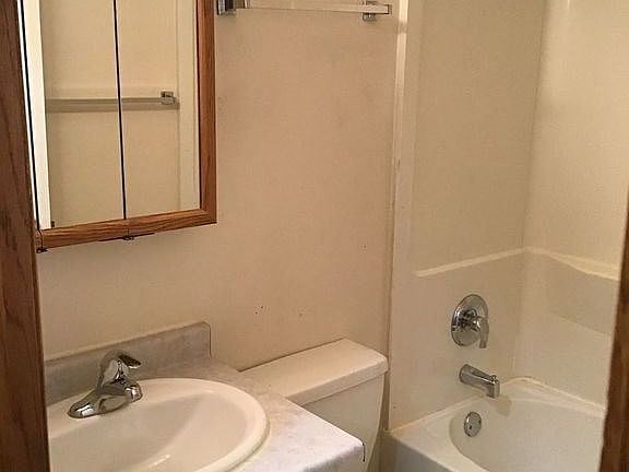 5th image of 1010 18 1/2 St S APT 4