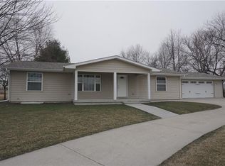 211 Oakridge Dr, Panora, IA 50216
