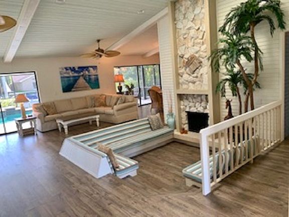 5th image of 5023 SW 9th Pl