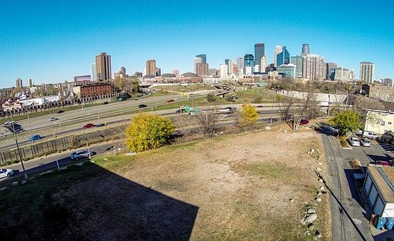 4th image of 1825 5th Ave S