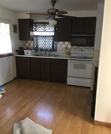 2nd image of 1137 Madeleine Cir