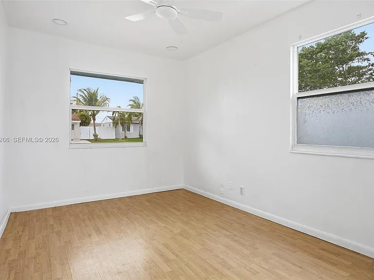 2280 SW 43rd Ave — Photo 24