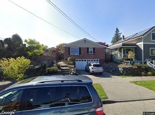 8323 9th Ave NW, Seattle, WA 98117