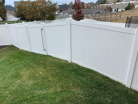 4th image of 1032 S McMillan Ct