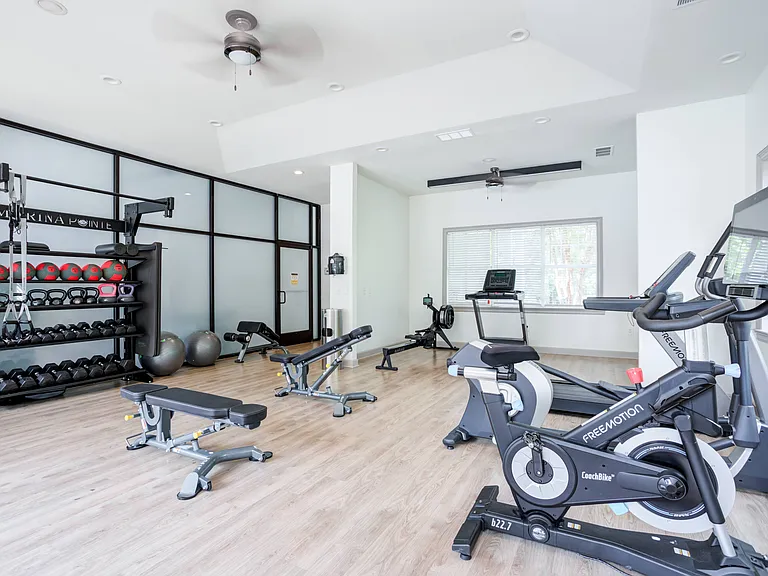 Marina Pointe — Photo 16