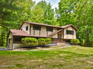 113 Clearview Ct, Stroudsburg, PA 18360