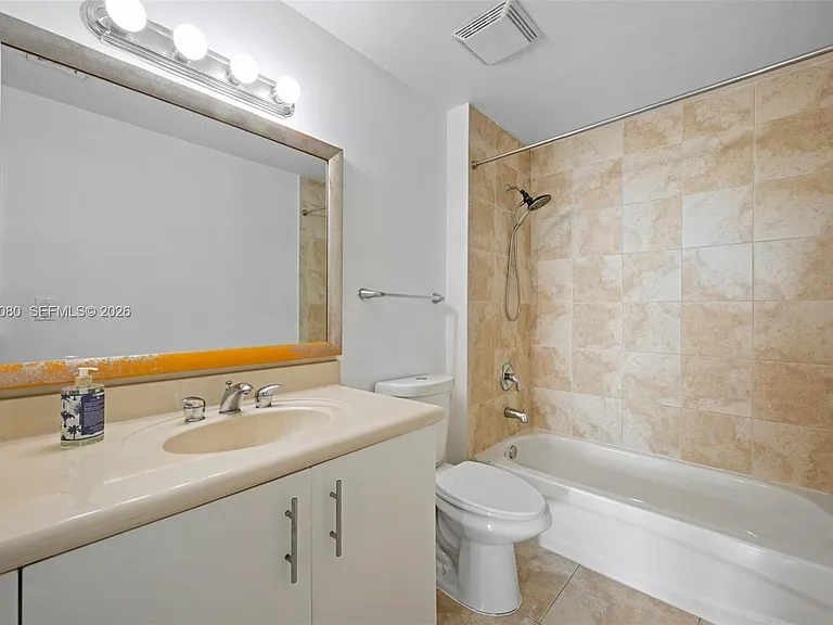 7910 Harbor Island Dr #402 — Photo 15