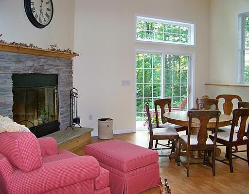 3rd image of 8334 Sun Lake Dr
