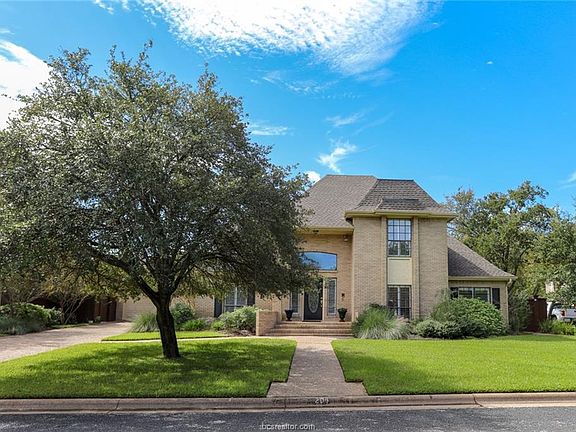 5th image of 208 Lampwick Cir