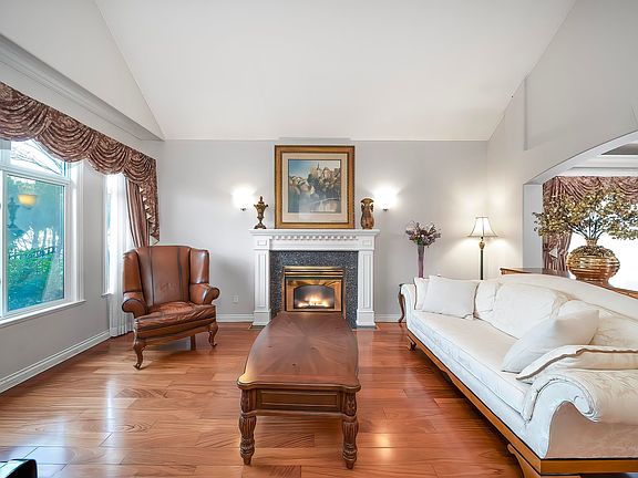 3rd image of 8320 Mowbray Rd