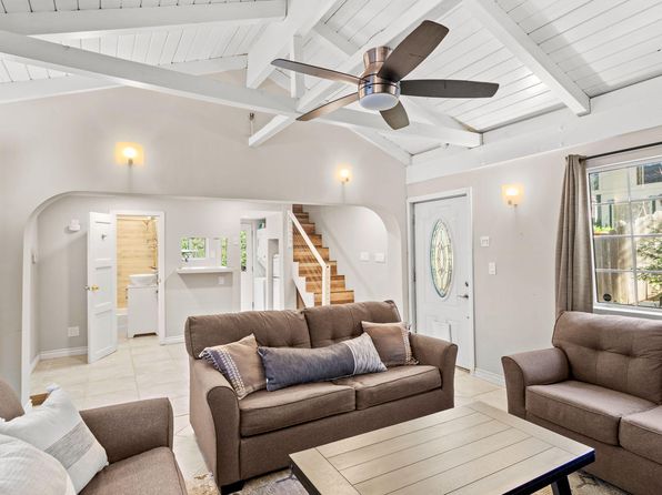 23624 Scenic Dr, Crestline, CA 92325