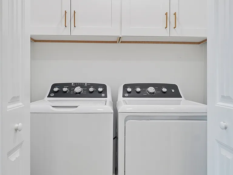 669 F St #21 — Photo 5