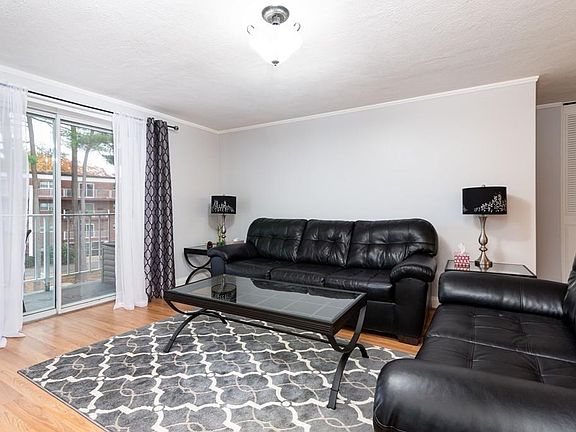 5th image of 26 Greentree Ln APT 37