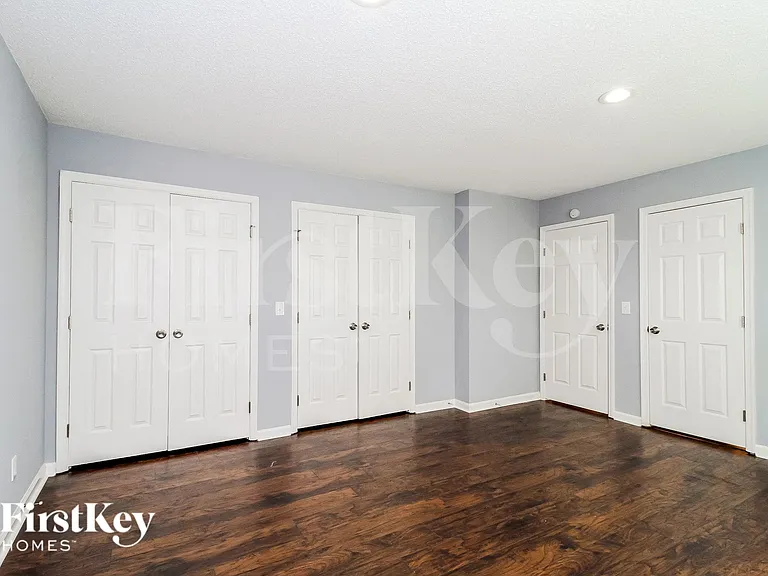 701 Hampton Way Dr — Photo 7