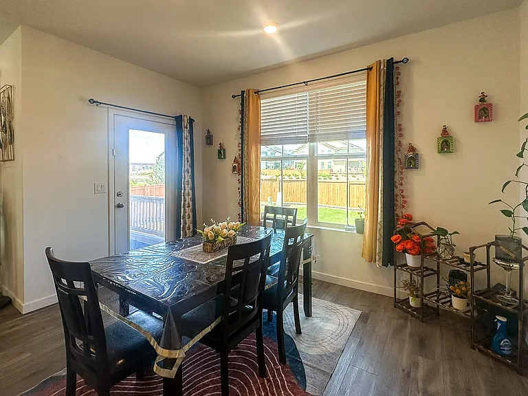 9037 Borrowdale Ln — Photo 20