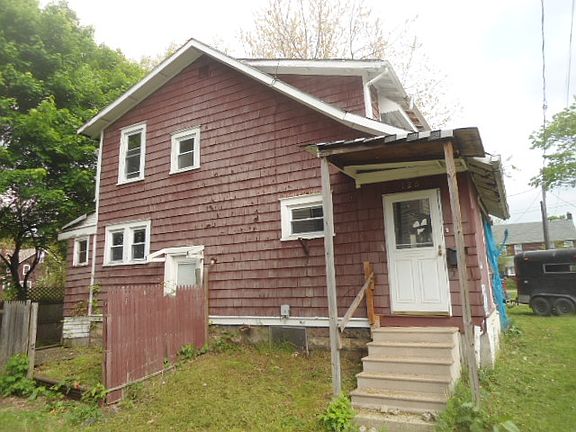 3rd image of 126 Simon Dr