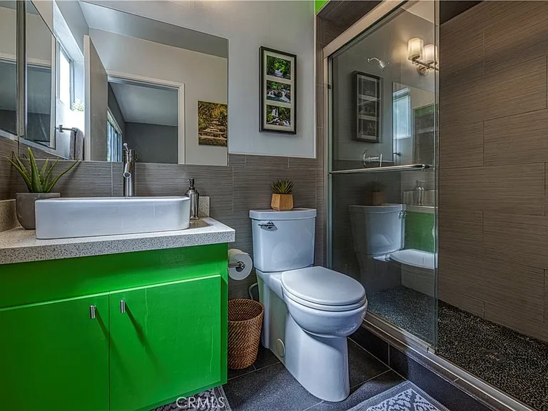 4353 Colfax Ave #13 — Photo 17