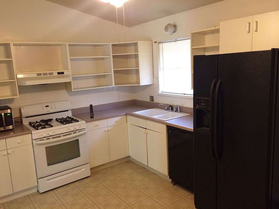 1st image of 3712 Crossette Dr