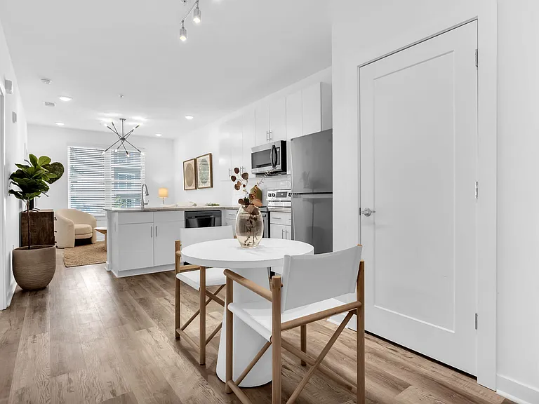 525 Parkway Dr NE #116 — Photo 11