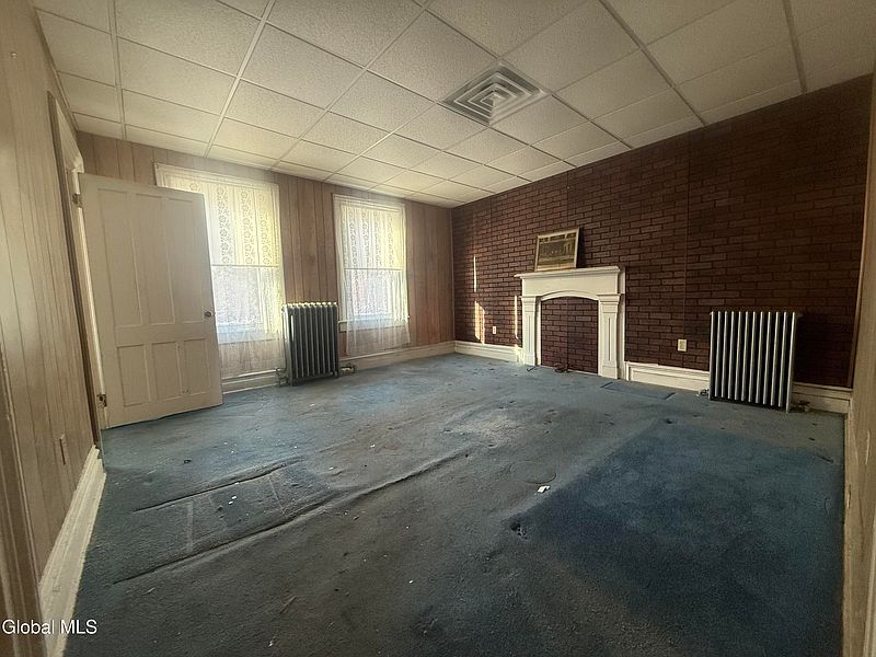 3rd image of 40 8th Street