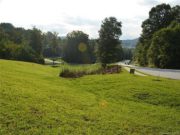 3rd image of Halford Dr