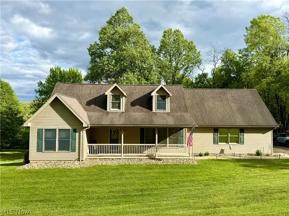 203 Doll St, Weirton, WV 26062